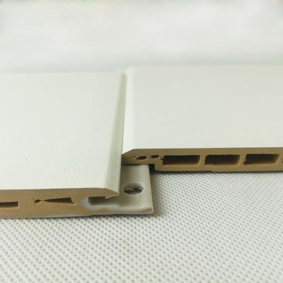 অভ্যন্তরীণ Wpc ওয়াল প্যানেল সাদা স্তরিত রঙ 600mm প্রস্থ X 9mm বেধ